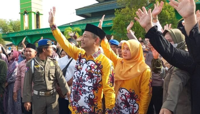 129 Jamaah Haji Barsel Dilepas Bupati Eddy Raya Samsuri
