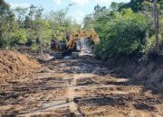 Satgas TMMD ke-124 Kodim 1012/Buntok Maksimalkan Alat Berat untuk Percepat Pembangunan Jalan