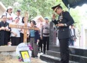 Berikan Penghormatan Terakhir, Polres Barsel Gelar Upacara Pemakaman Aiptu Edy Andrias
